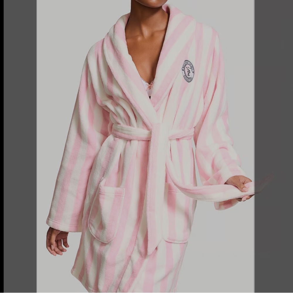 NEW Victoria’s Secret Short Cozy Robe Pink & White Stripe XS/S